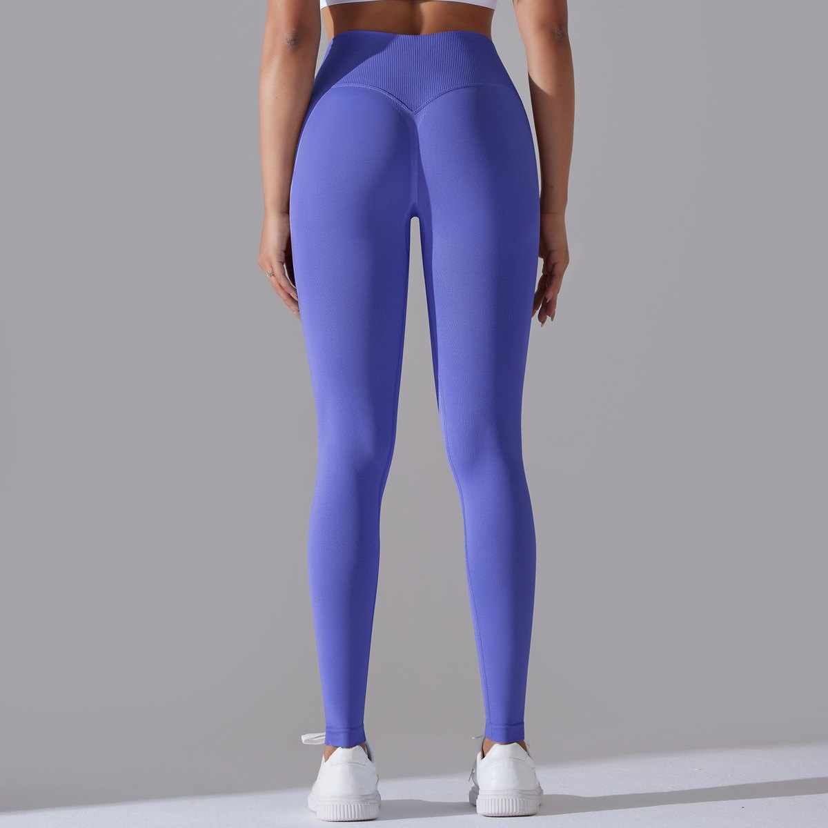 6627Crossed waistleggings back view