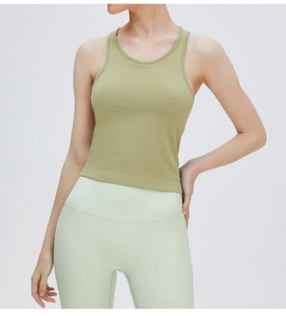 Y (Seamless) yoga and activewear product, front view