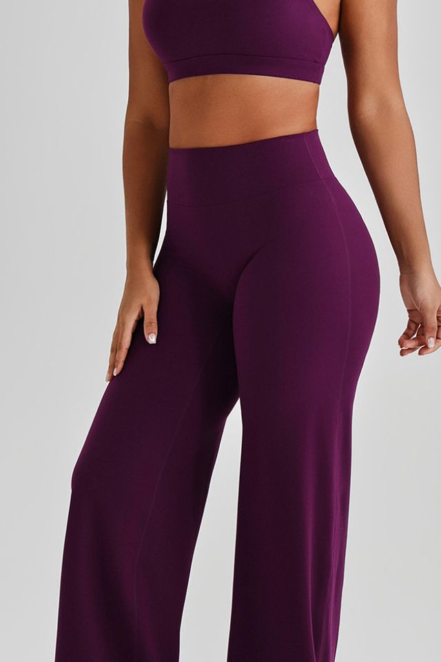 MC053 Yoga Leggings style sample in Brushed 220 gsm nylon-spandex knit, shown on model